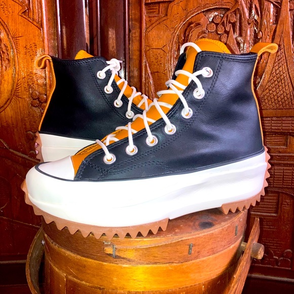 Converse Hightop Leather Star Runners - Picture 2 of 10